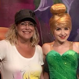 Meet your Posher, Dee